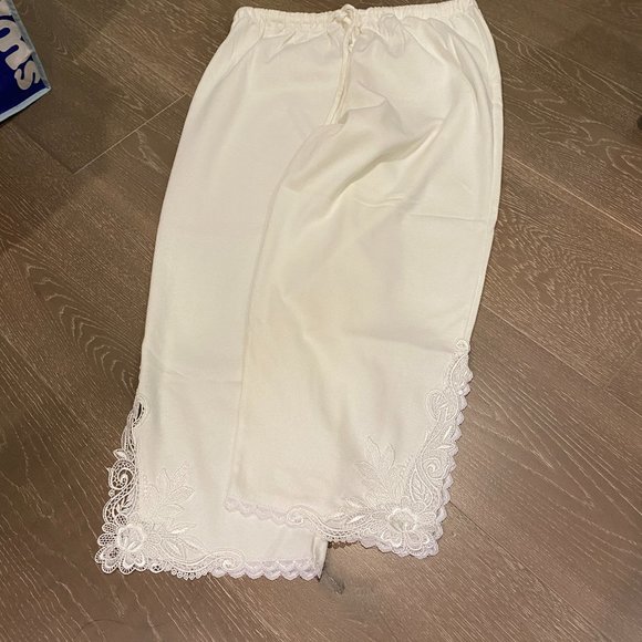 VERENA Elegant 100% Cotton Luxury Pyjamas Loungewear New with Tags - Picture 7 of 9